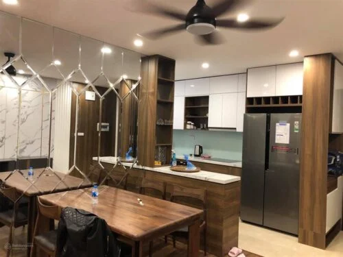 Cho thuê căn 2 ngủ 72m2 view hồ Tây siêu đẹp
