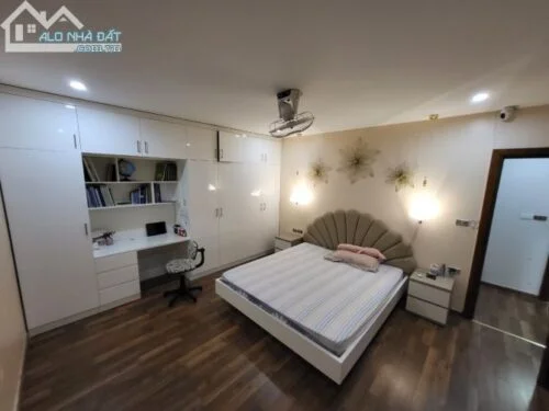 Cho thuê căn 2 ngủ CC Tây Hồ Residence