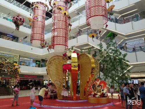 Trung tâm thương mại tại Heritage West Lake